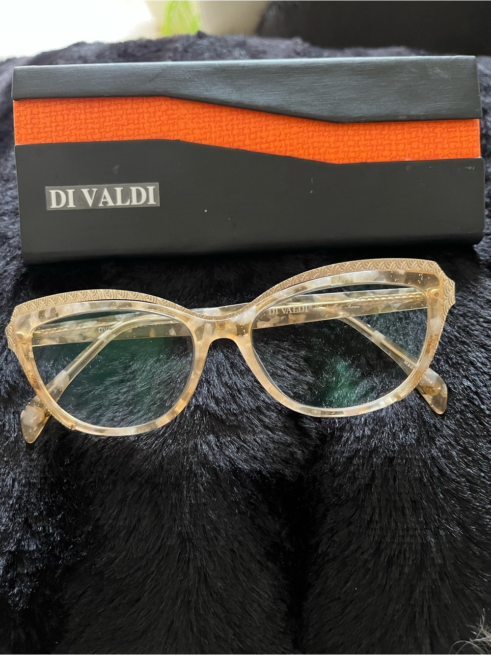 Women's Translucent Beige Cat-Eye Sunglasses- handmade frames. Cats eyes